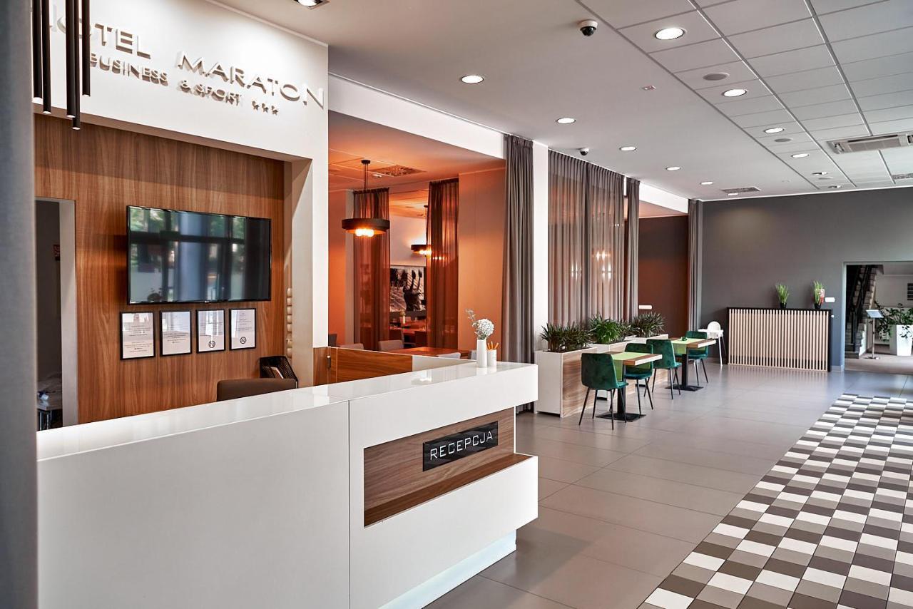 Hotel Maraton Szamotuly Bagian luar foto