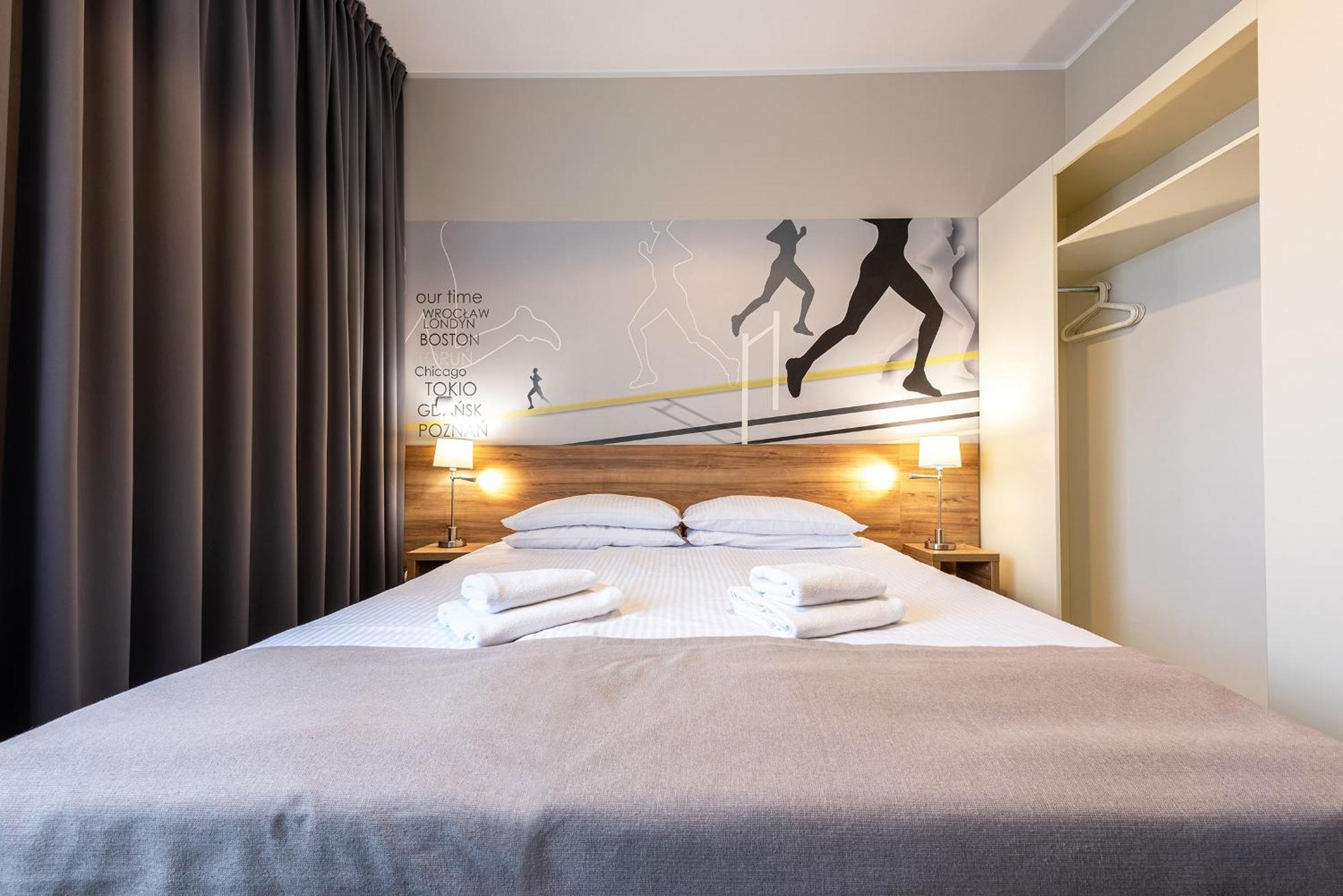 Hotel Maraton Szamotuly Bagian luar foto